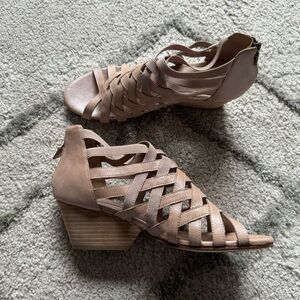 Eileen Fisher Tan Strappy Sandals